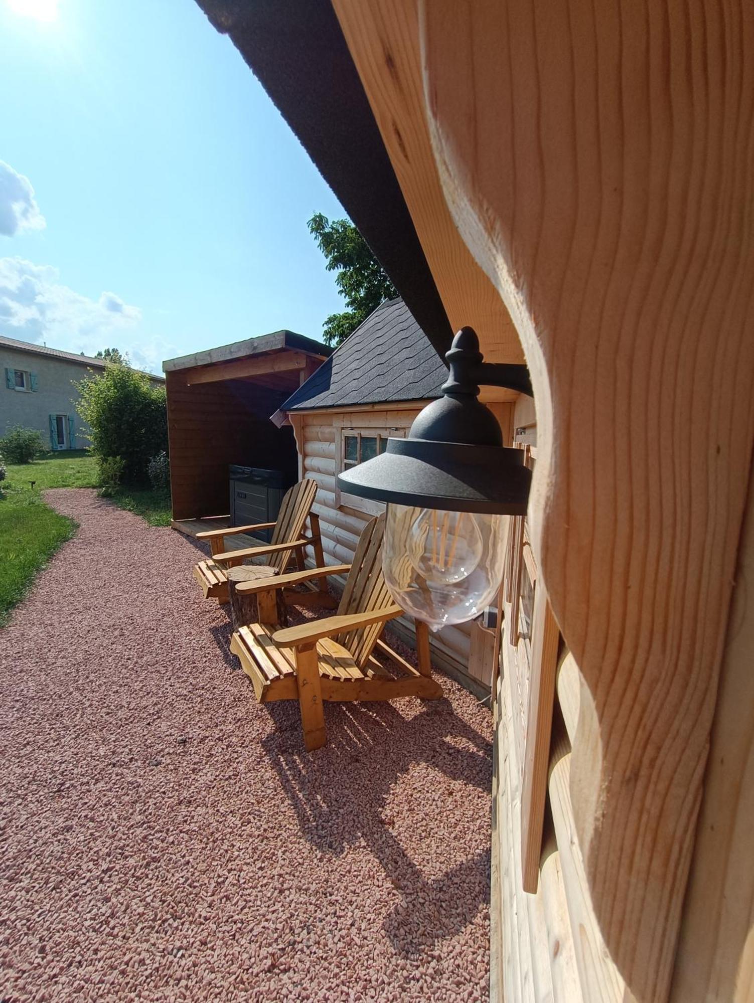 Les Cabanes Du Grand Nord Pradines  エクステリア 写真